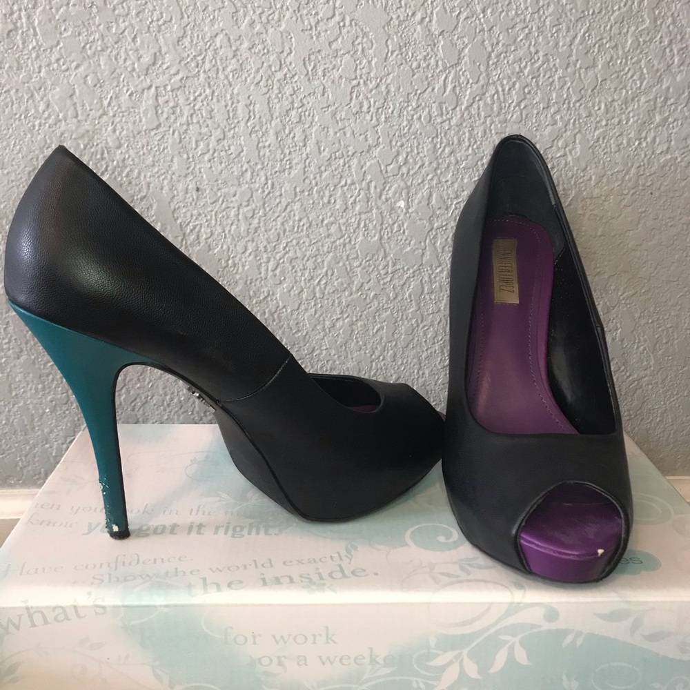 Women’s shoes